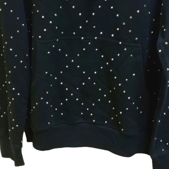 🆕 TRUE RELIGION BLACK HOODIE SWEATSHIRT WITH SILVER STUDS - Picture 4 of 10